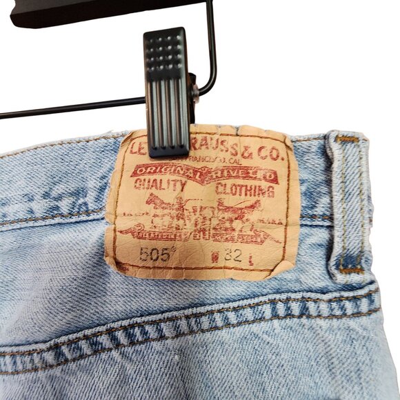 Levis 505 Vintage Light Wash Denim Shorts Mens 32 Distressed - Picture 3 of 3